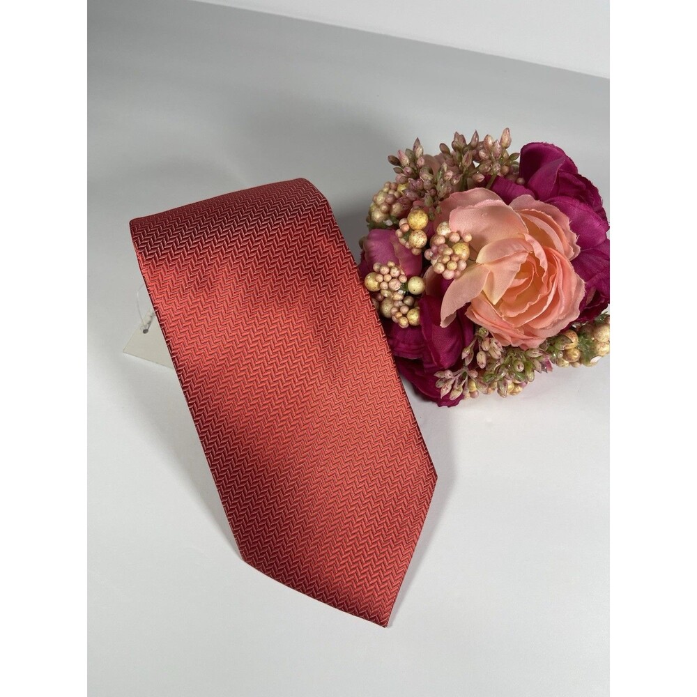Peter Valentine Men's Necktie Red Herringbone Geometric Silk Blend NWT 58"x3.75"